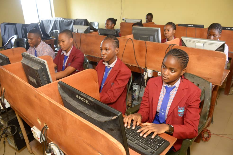 Mobirise Website Builder